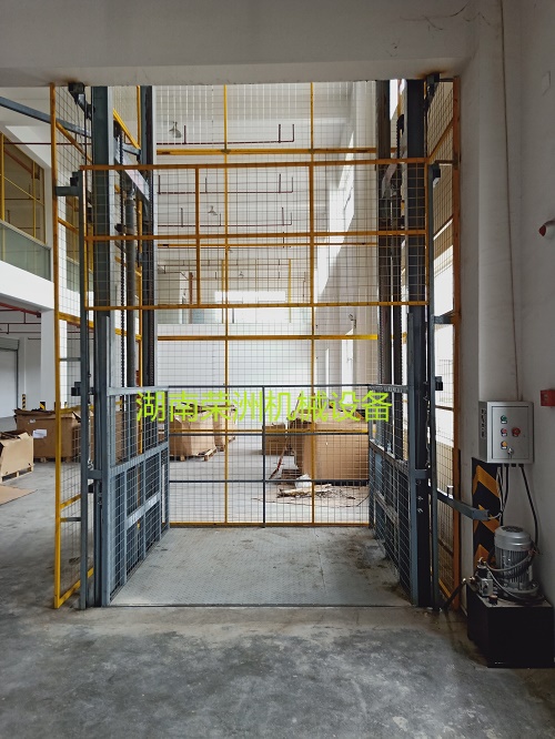 熱烈祝賀長沙愛立德汽車部件訂購導軌升降貨梯成功 熱烈祝賀長沙愛立德汽車部件訂購導軌升降貨梯成功